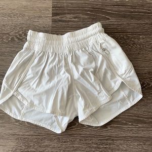 LULULEMON TRACKER SHORTS